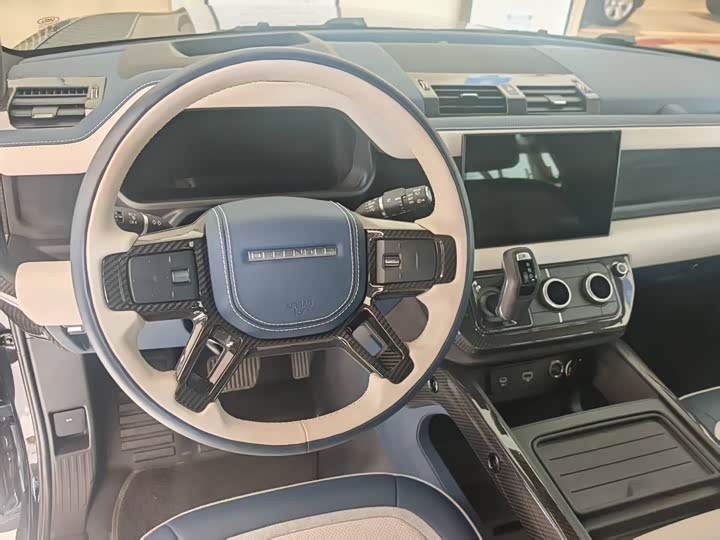 Фото 9 - Land Rover Defender