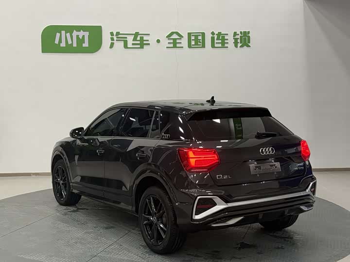 Фото 7 - Audi Q2L