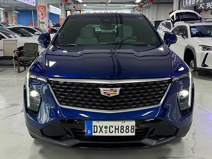 Фото 2 - Cadillac XT4