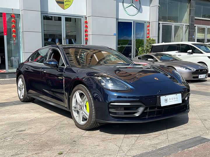 Фото 3 - Porsche Panamera Hybrid