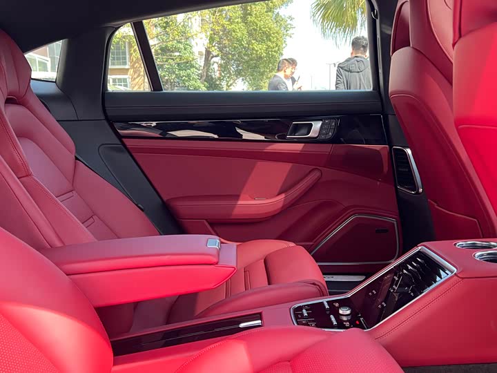 Фото 4 - Porsche Panamera Hybrid