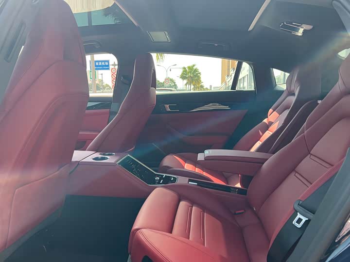 Фото 8 - Porsche Panamera Hybrid