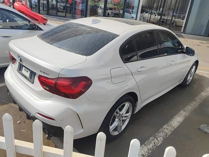 Фото 3 - BMW 1 Series