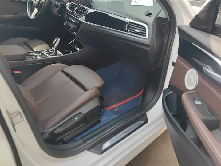 Фото 8 - BMW 1 Series