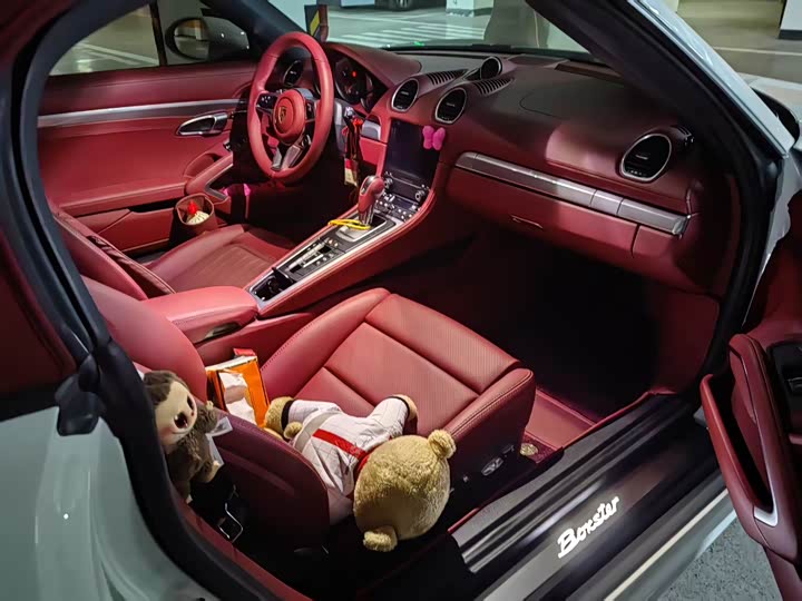 Фото 4 - Porsche 718