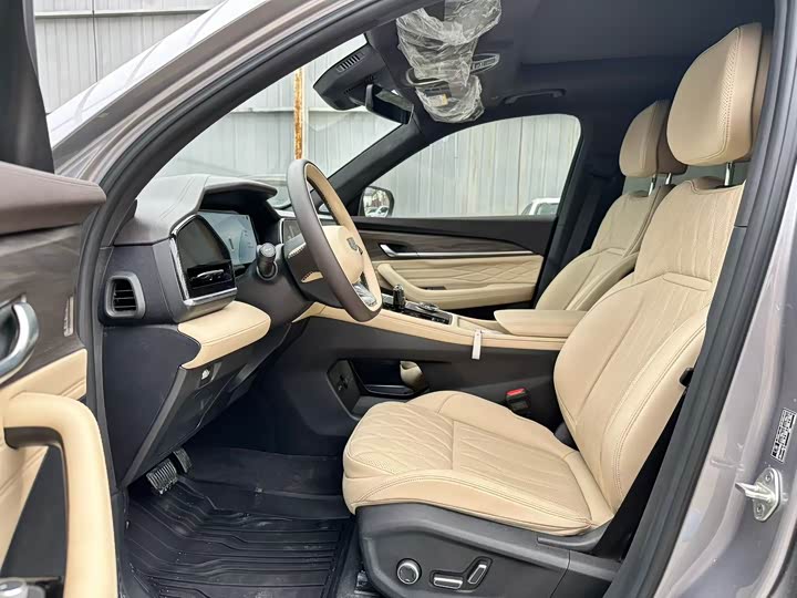 Photo 4 - Geely Monjaro