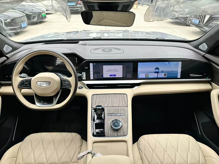 Photo 5 - Geely Monjaro