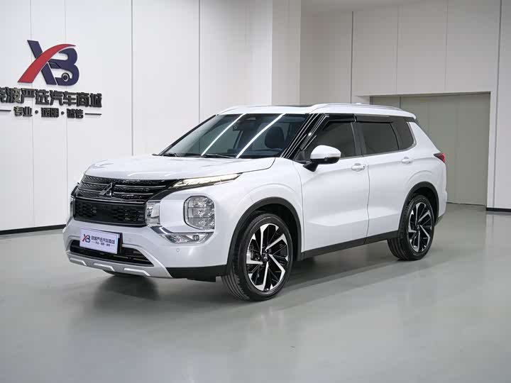 Фото 1 - Mitsubishi Outlander