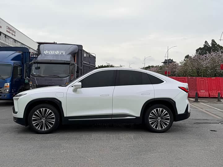 Фото 5 - Nio EC6