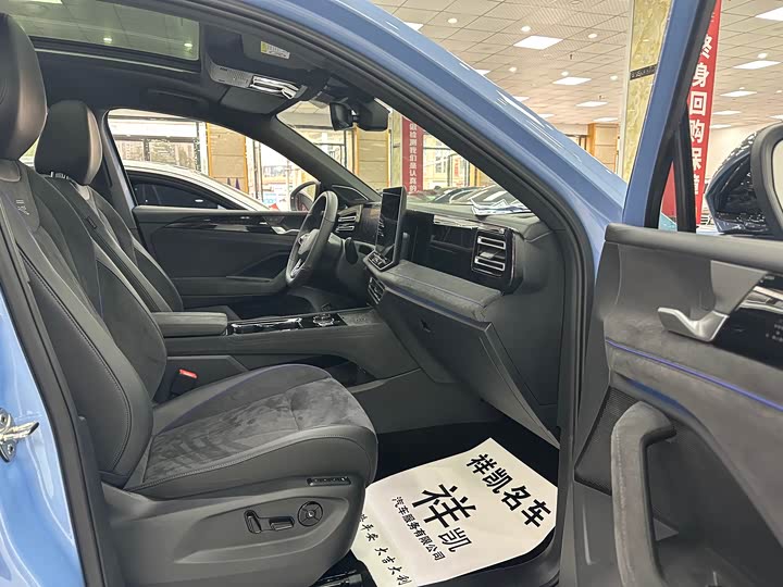 Фото 6 - Volkswagen Tiguan L Pro