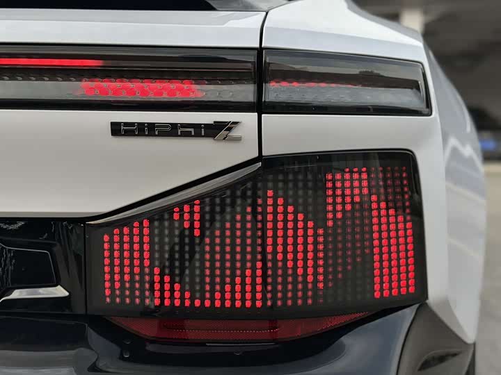 Фото 5 - HiPhi Z