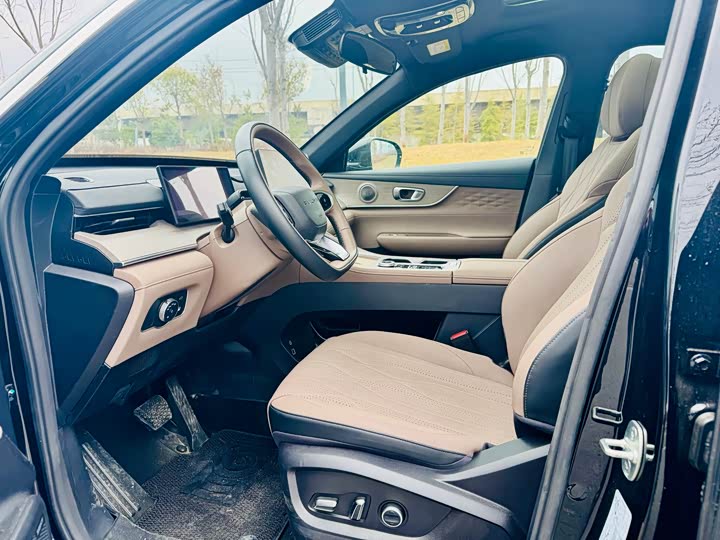 Фото 3 - Chery Fulwin T8