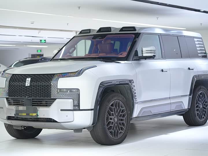 Фото 1 - BYD Yangwang U8