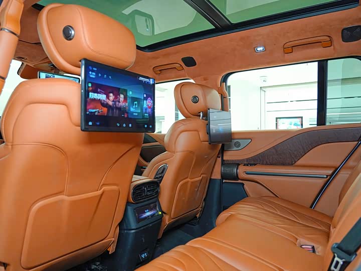 Фото 9 - BYD Yangwang U8