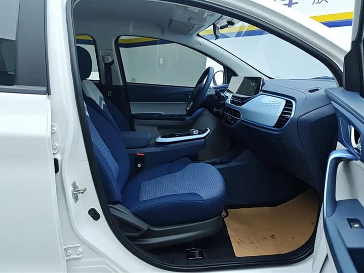 Фото 8 - Changan BenBen E-Star