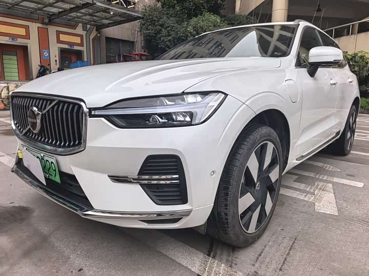 Фото 4 - Volvo XC60 Hybrid