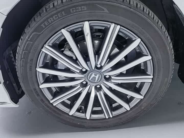 Фото 4 - Honda Elysion