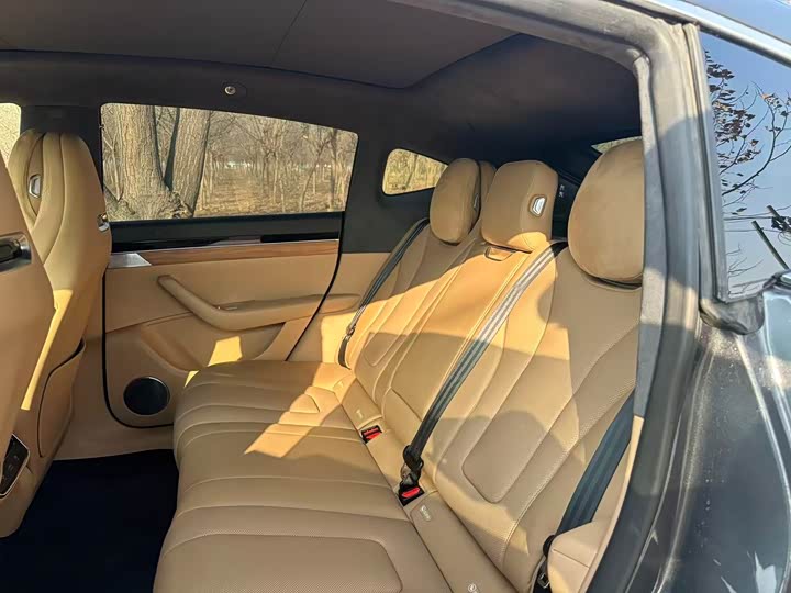 Фото 5 - Luxeed R7