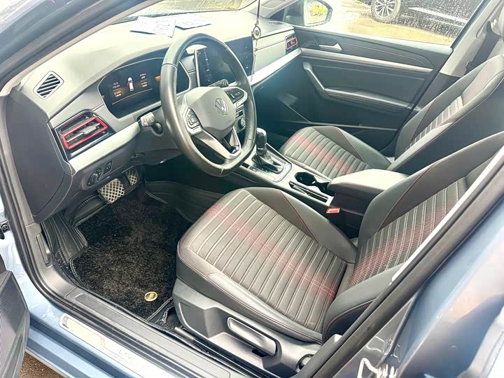 Фото 5 - Volkswagen Lavida