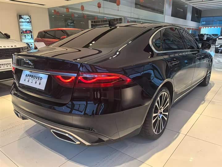 Фото 6 - Jaguar XF L