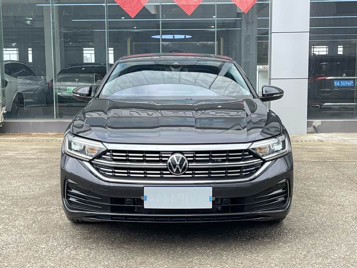 Фото 2 - Volkswagen Sagitar L