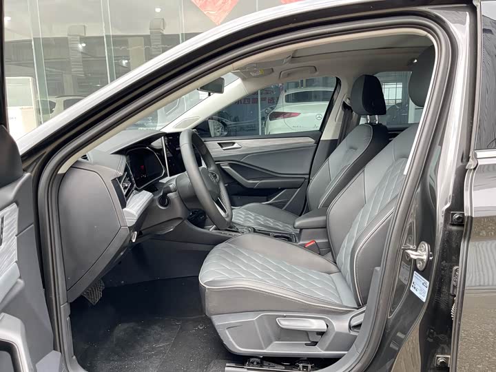 Фото 6 - Volkswagen Sagitar L