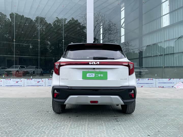 Фото 4 - Kia Seltos