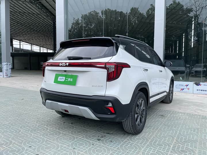 Фото 5 - Kia Seltos