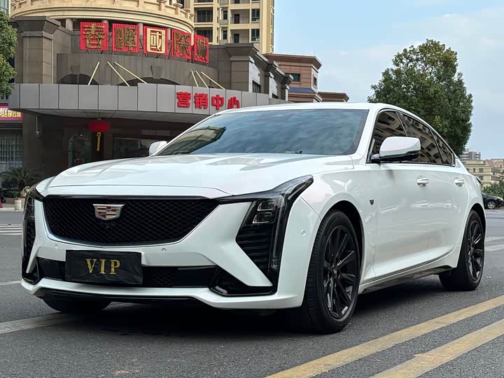 Фото 1 - Cadillac CT5