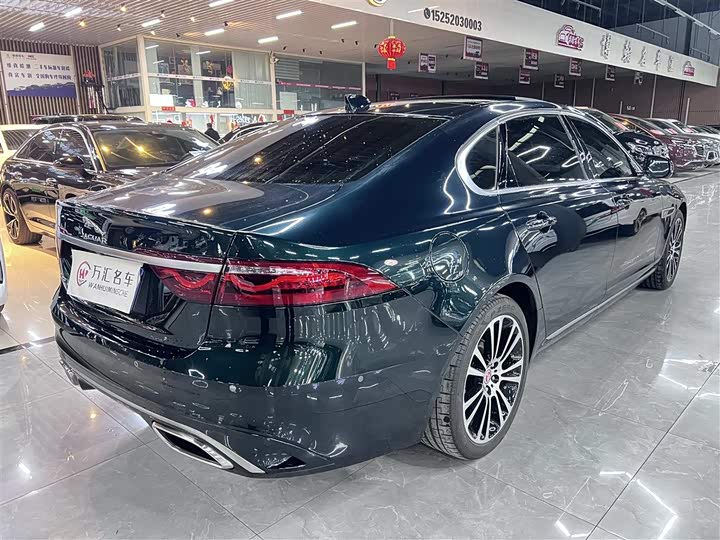 Фото 7 - Jaguar XF L