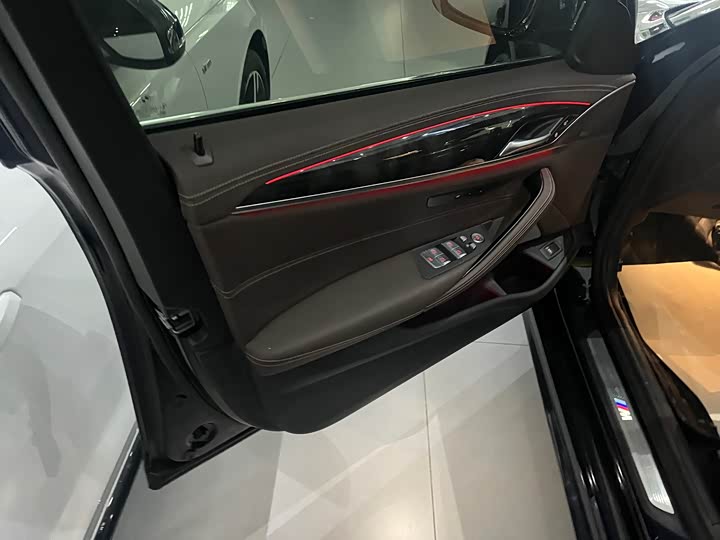 Фото 7 - BMW 5 Series