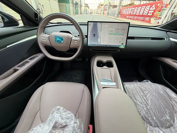 Фото 9 - XPeng Mona M03