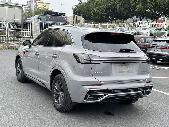 Фото 5 - Hongqi HS5