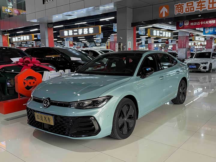 Фото 1 - Volkswagen Passat