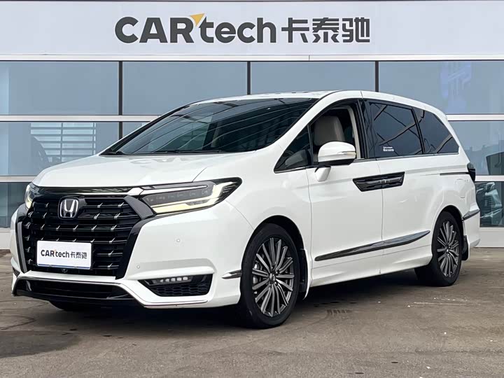 Фото 1 - Honda Elysion