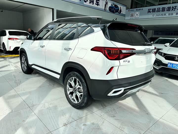 Фото 5 - Kia KX3