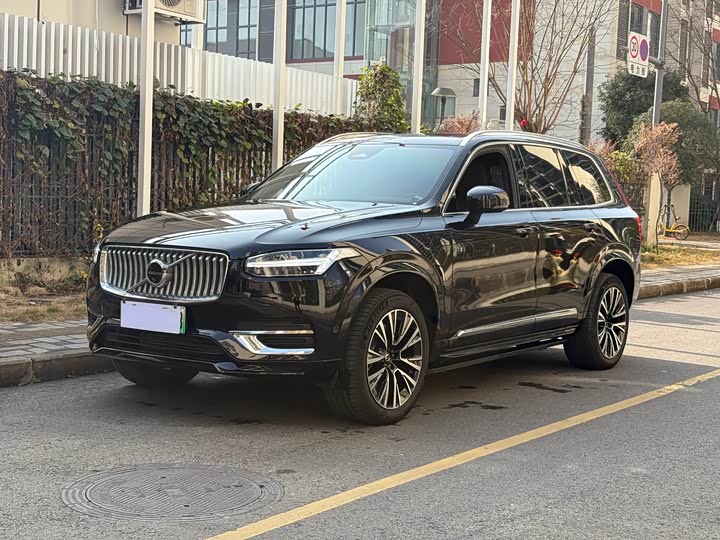 Фото 1 - Volvo XC90 Hybrid
