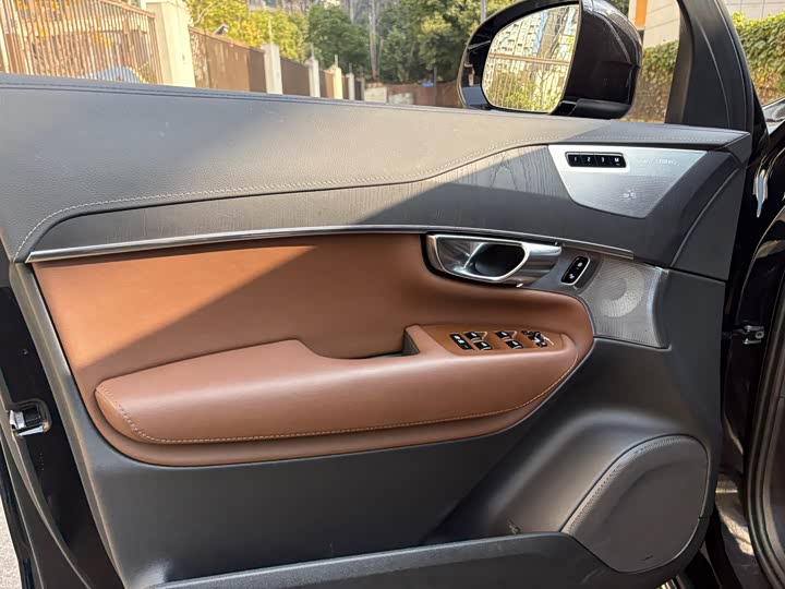 Фото 6 - Volvo XC90 Hybrid