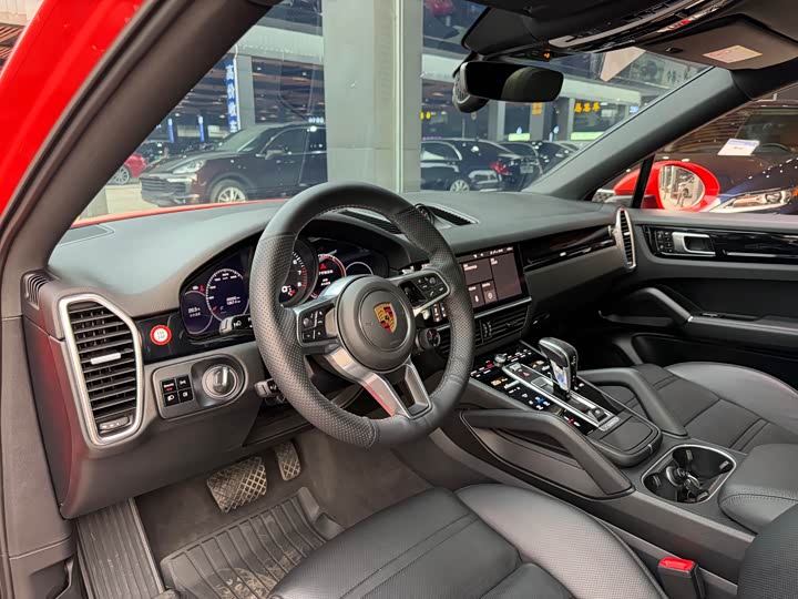 Фото 7 - Porsche Cayenne