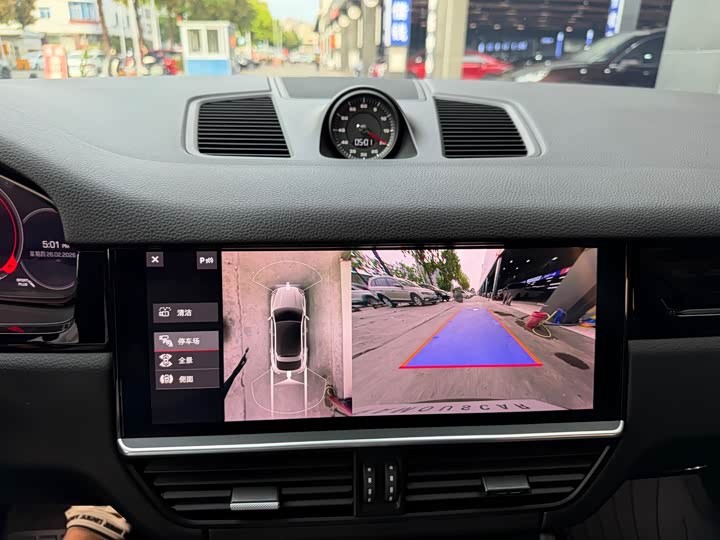 Фото 9 - Porsche Cayenne