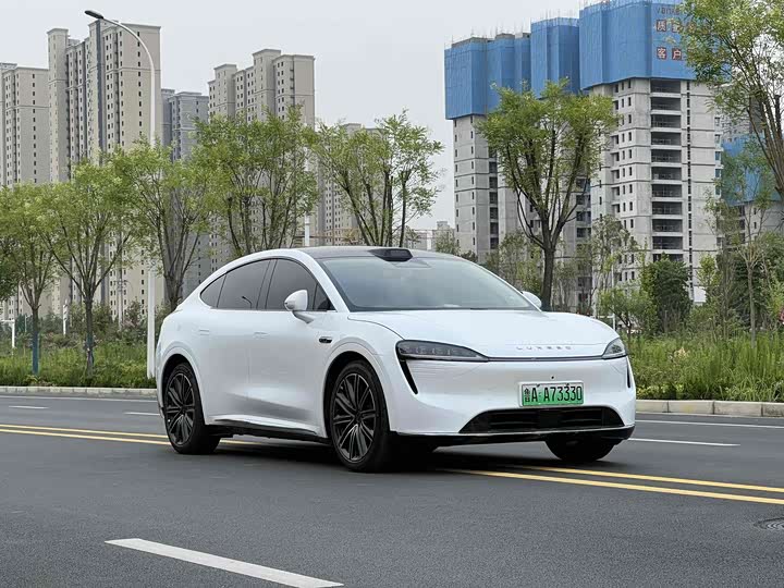 Фото 3 - Luxeed R7