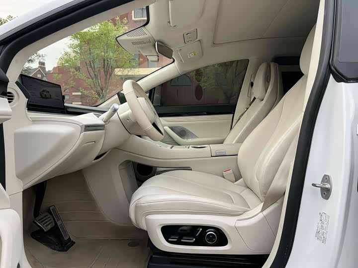 Фото 4 - Luxeed R7