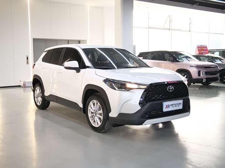 Photo 3 - Toyota Corolla Cross