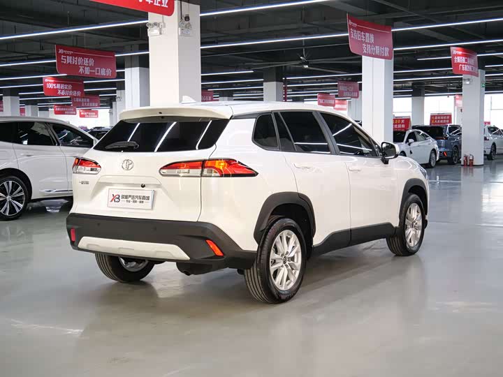 Photo 5 - Toyota Corolla Cross