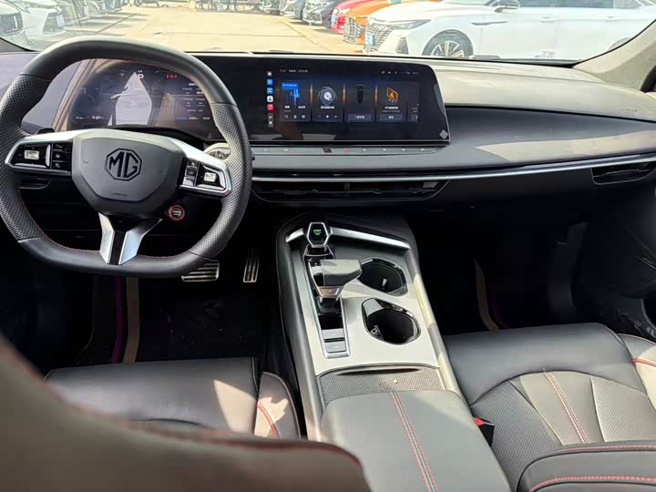 Фото 8 - MG Motor 7