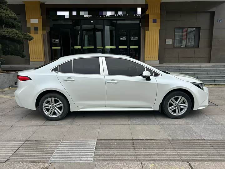 Фото 3 - Toyota Levin