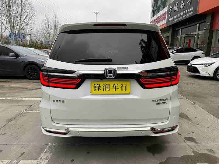 Фото 5 - Honda Elysion
