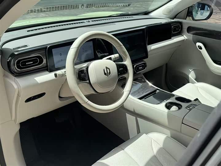 Фото 7 - Leapmotor C11