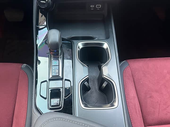 Фото 7 - Lexus NX