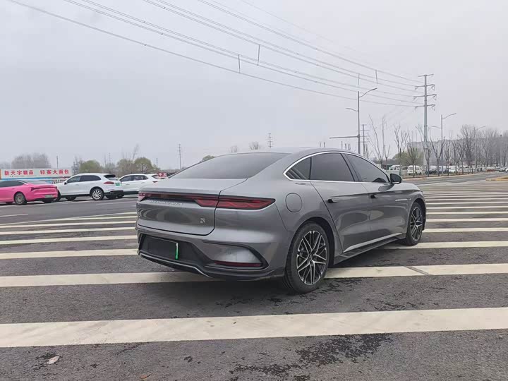 Фото 7 - BYD Han